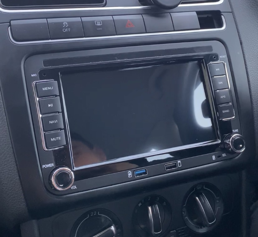 Step 4: Connect and enjoy your new screen